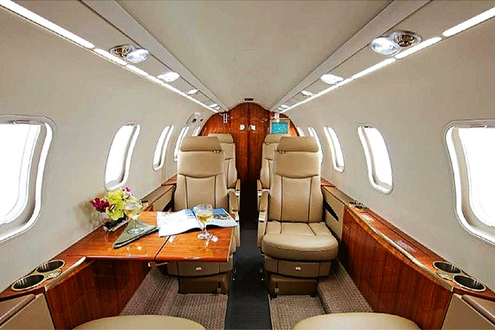 LearJet 40XR interior