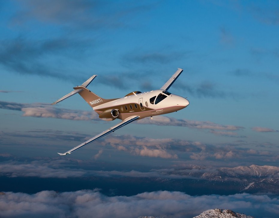 Nextant 400XTi flying front