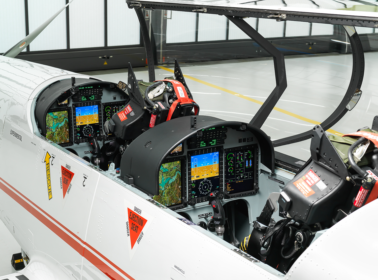 Pilatus PC-7Mkll interior